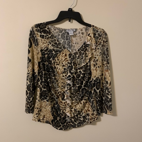 KAYLE HOPE Leopard Print Top, size Medium - Picture 2 of 12